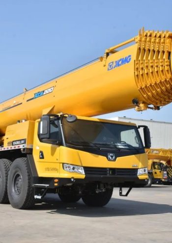 XCMG XCA220L8_2 All Terrain Crane XCMG XCA220L8_2 All Terrain Crane