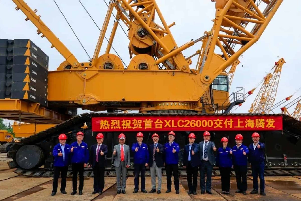 xcmg xlc26000 crawler handover