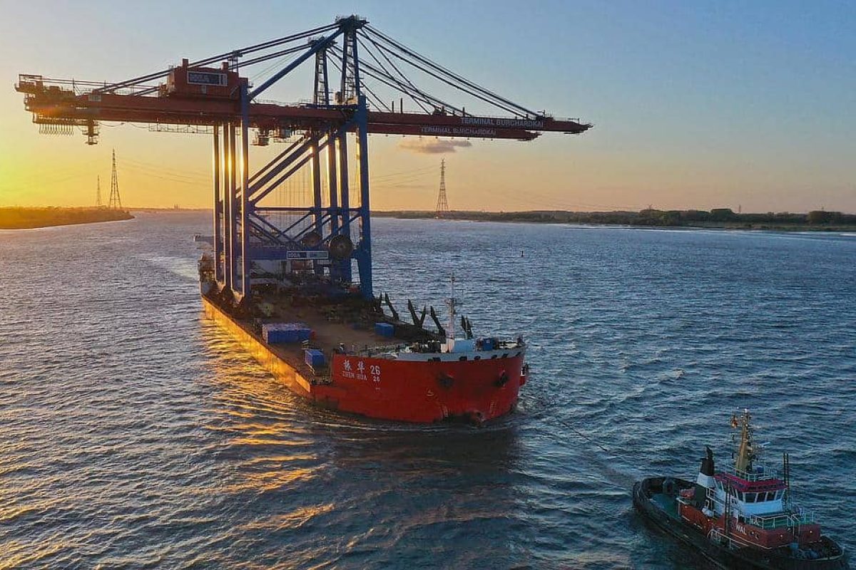 Zhenhua7 Crew Kidnapped